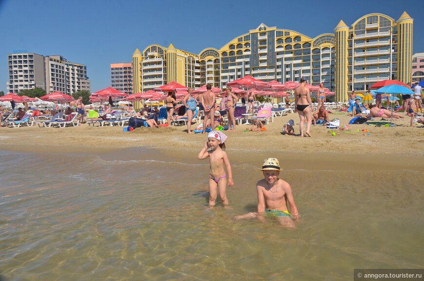 Пляжный отдых с детьми на Солнечном берегу