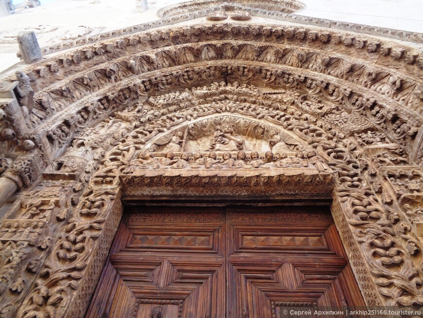 В Альтамуру, чтобы увидеть ее великолепные средневековые соборы