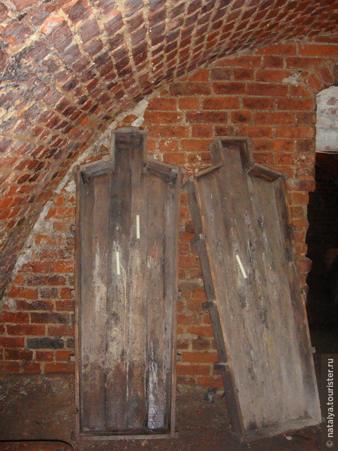 Янтарный плен. Подвалы инквизиции – Замок Шаакен