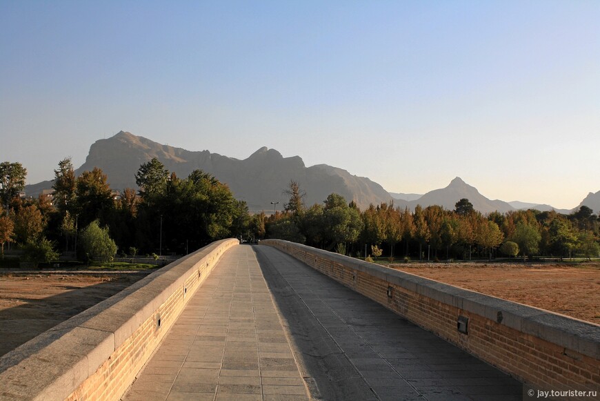 Исфахан. Мосты и набережная