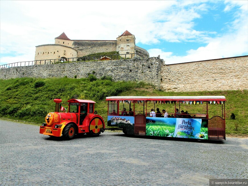 Замок, крепость и пещера в Румынии.