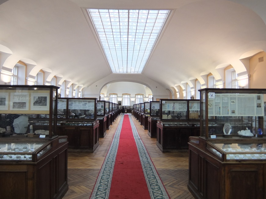 Геологоразведочный музей в Санкт-Петербурге