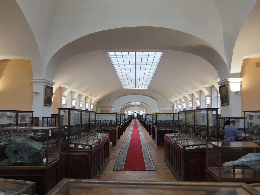 Геологоразведочный музей в Санкт-Петербурге