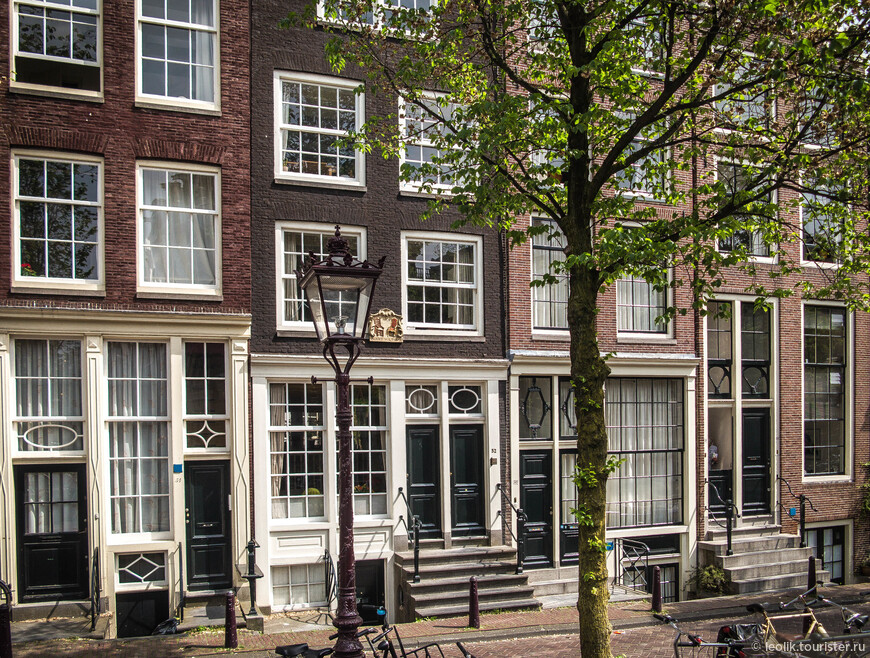 Бекон, пряник и бутерброд с селёдкой. Амстердам