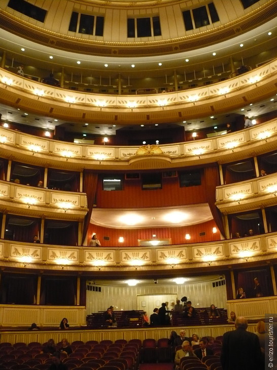 Как попасть в знаменитую Венскую оперу за 3 евро