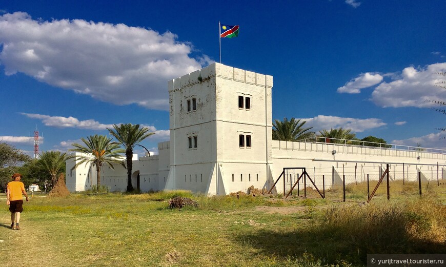 Намибия. Исторический форт Намутони