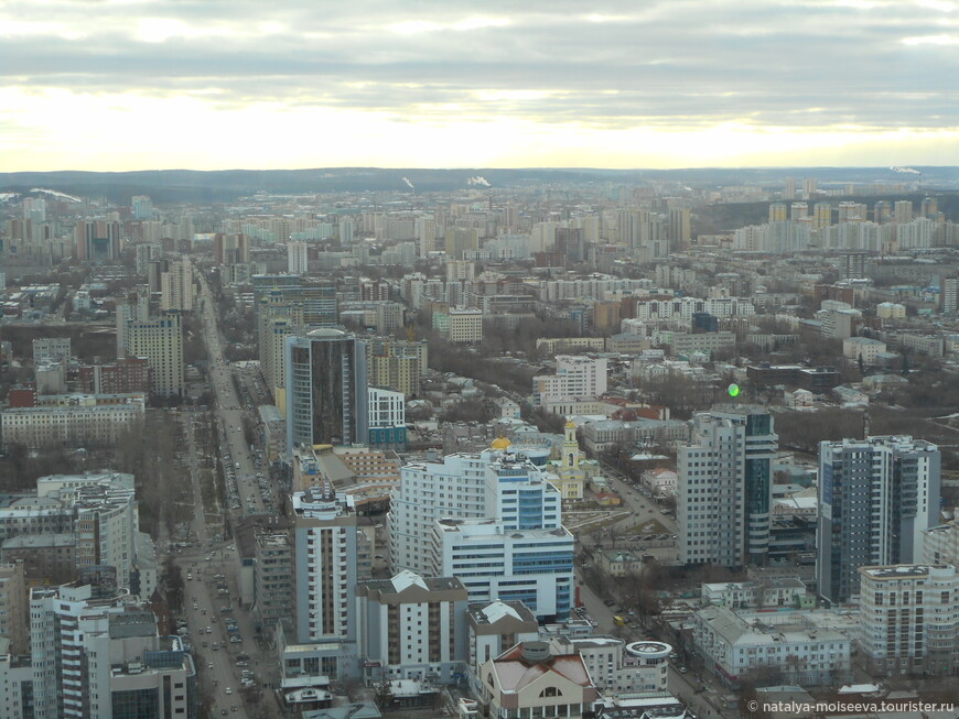 Екатеринбург с высоты 186 метров и небоскреб «Высоцкий»