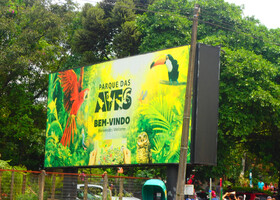 Парк птиц на водопаде Игуасу, Бразилия. Ярко!