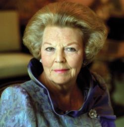 Королева Нидерландов Беатрикс поставила возрастной рекорд пребывания на троне.
