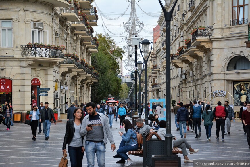 Азербайджан. Баку. Внутри крепостных стен