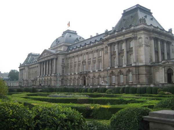Королевский дворец в Брюсселе откроется для посетителей
