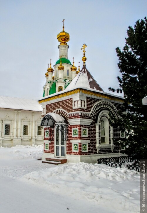 Обретение Толги, монастырь за колючей проволокой.