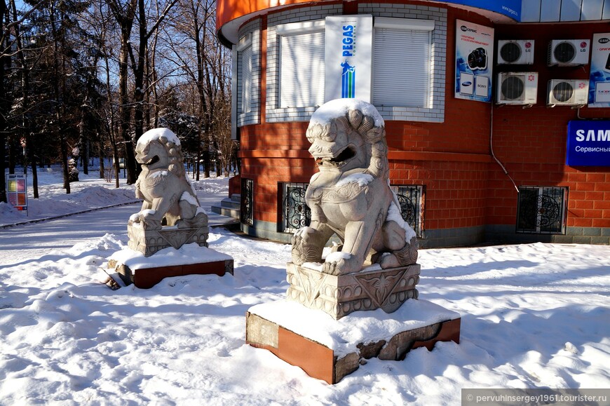 Угол ул. Шолом-Алейхома и Горького