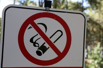 В Катар запретили ввозить табак и электронные сигареты