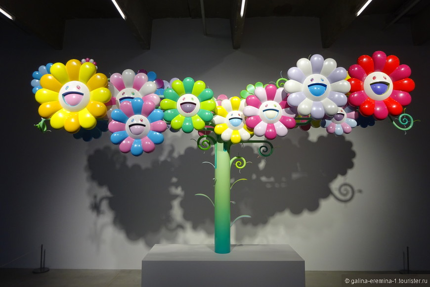 Выставка Такаси Мураками «Будет ласковый дождь»