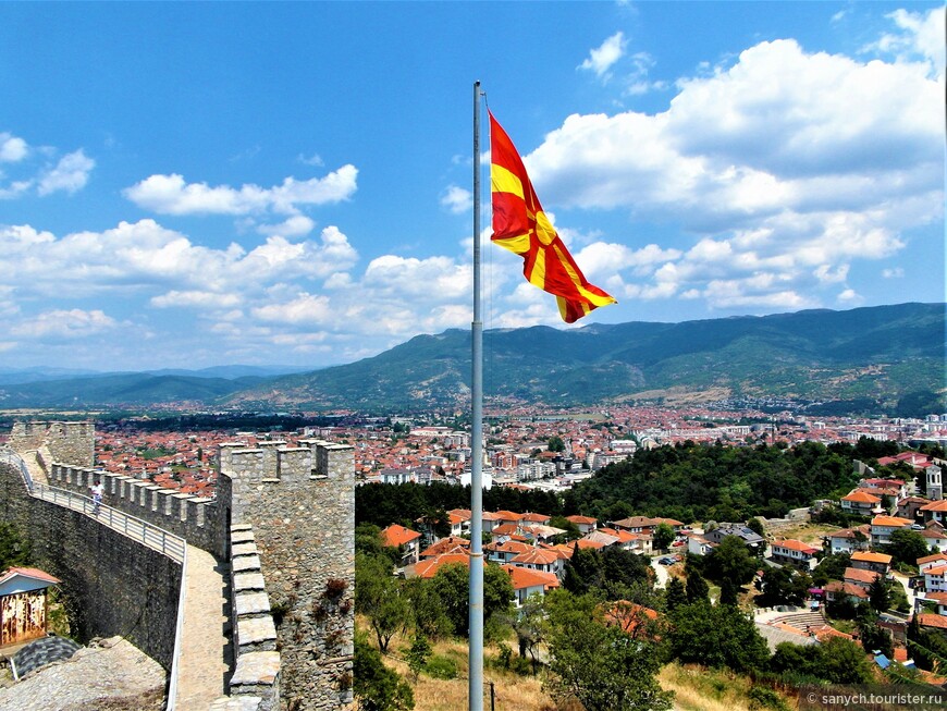 Болгария и Македония.