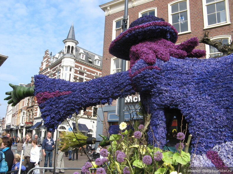 Нидерланды, парад цветов Bloemencorso  в Харлеме, 2011 год (видеозарисовка)