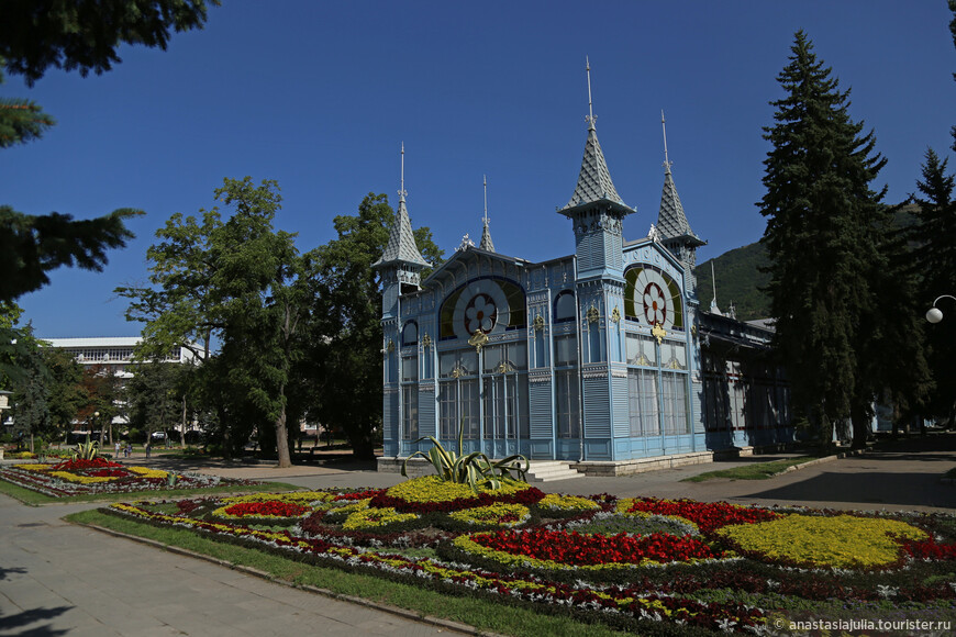 Я последний лист календаря, сохраню до декабря...