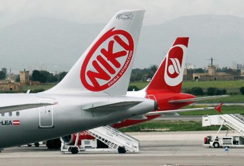 Обанкротившуюся авиакомпанию Niki выкупил её основатель - известный гонщик