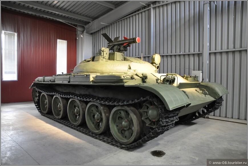 Истребитель танков ИТ-1. Выпускался Уралвагонзаводом с 1968 по 1970 г. Был принят на вооружение Советской армии в 1968 году, в боях не использовался.