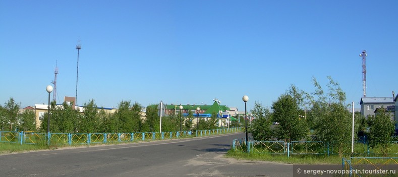 Центр поселка Ханымей © Сергей Новопашин, 2008