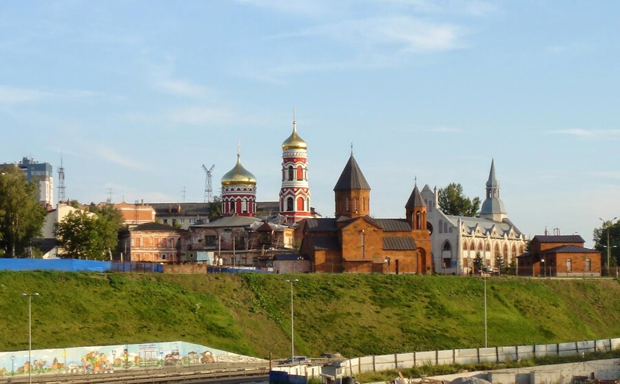 Суть трех церквей. Площадь трех церквей Нижний Новгород. Площадь трех церквей.