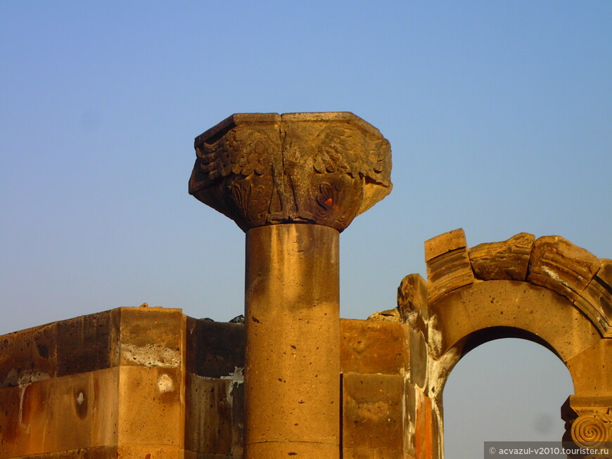 Храм Звартноц — маленький кусочек византийского стиля в Армении