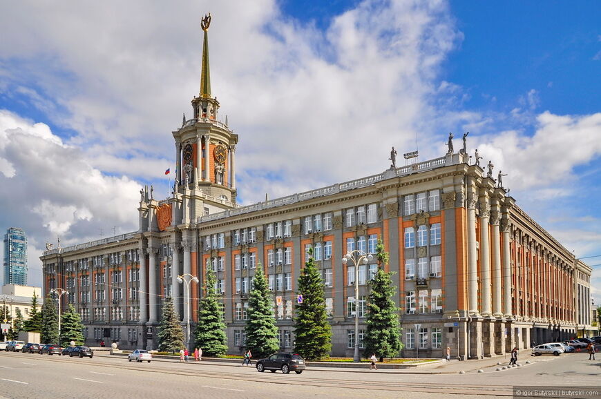 Площадь 1905 года в Екатеринбурге