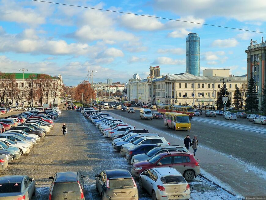 Площадь 1905 года в Екатеринбурге