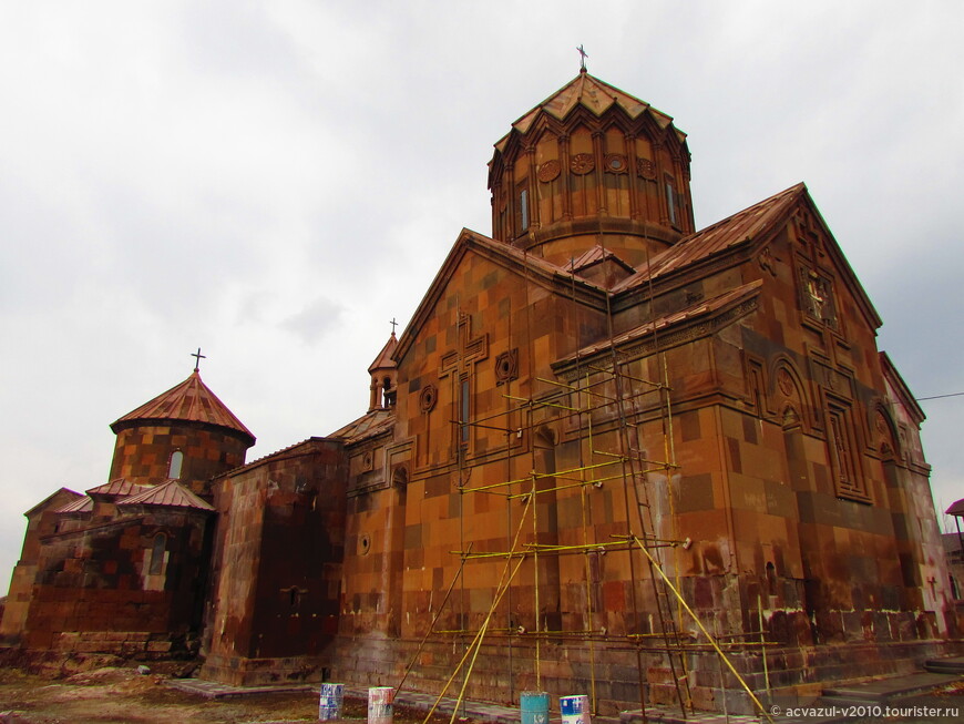 Монастырь Аричванк — летняя резиденция Эчмиадзинского каталикоса
