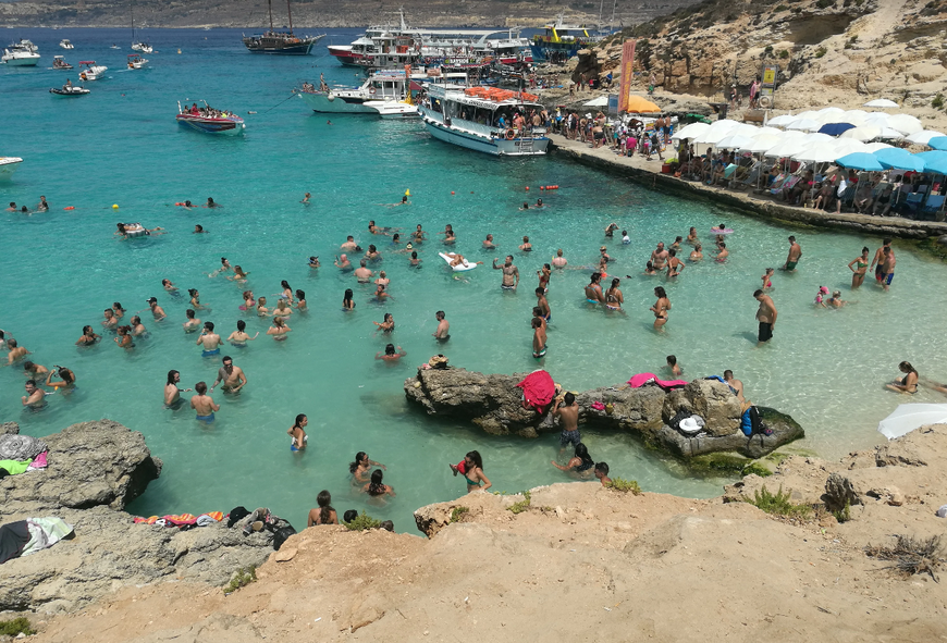 Пляж Голубая лагуна на Мальте