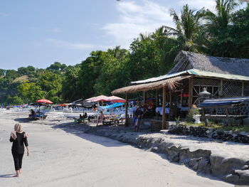 Девственный пляж на Бали (White Sand Beach)