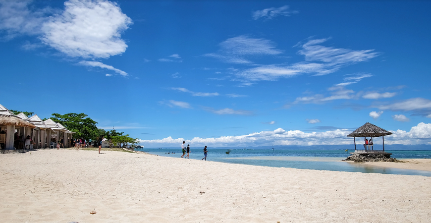 Пляж острова Панданон