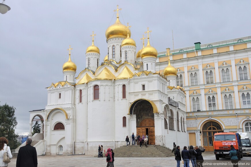 Я шагаю по Москве. Кремль