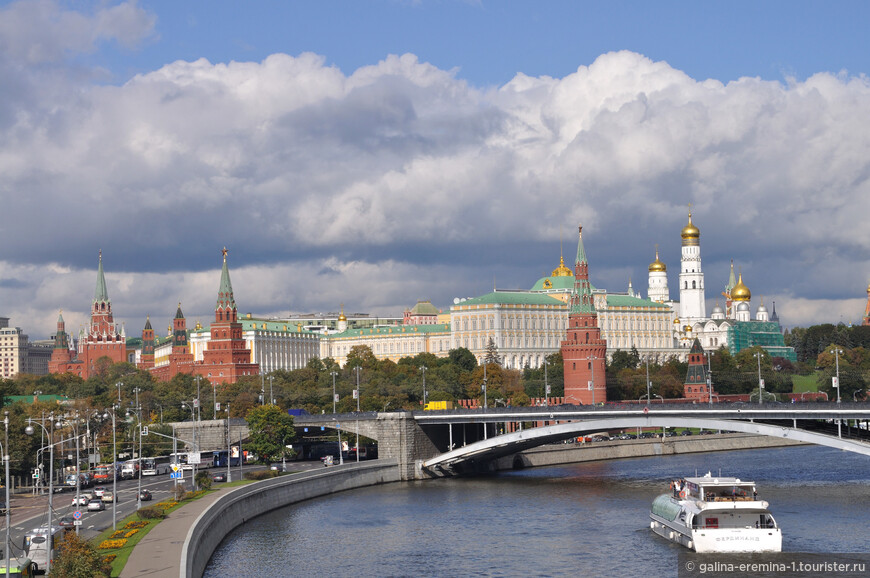 Я шагаю по Москве. Кремль