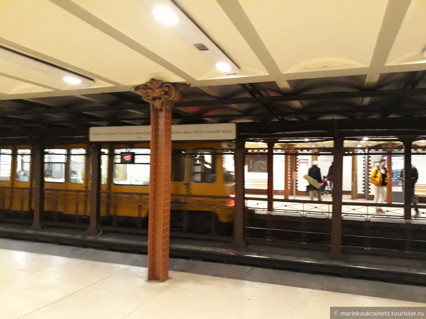 станция метро Опера (желтая ветка)