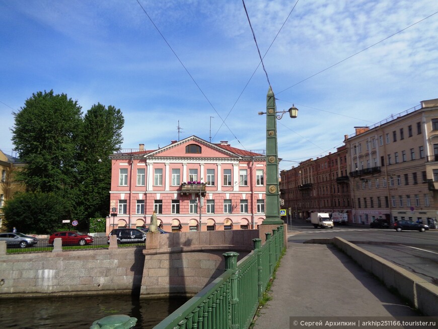 По Санкт-Петербургу. От Нарвских триумфальных ворот до Львиного моста