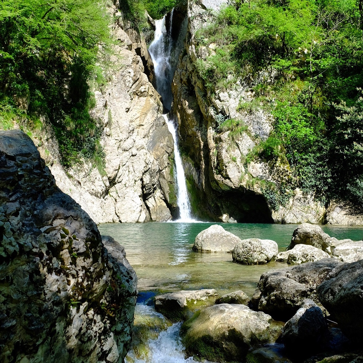 Агурские водопады, Сочи, Краснодарский край. Как добраться, фото, маршрут, экскурсии, отели – Туристер.Ру