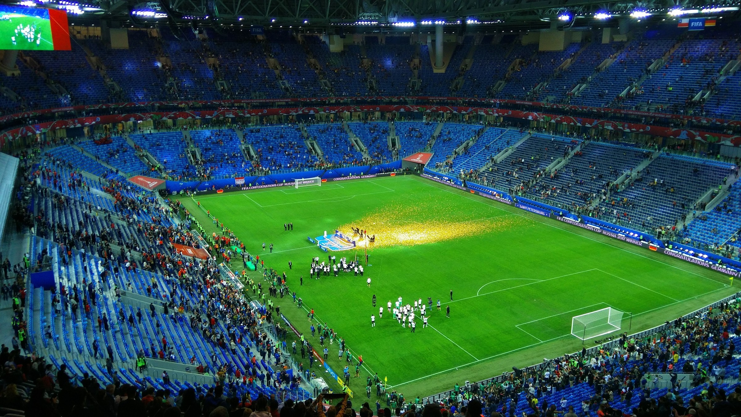 На каком стадионе играет зенит. Футбольное поле СПБ Арена. Зенит Арена Санкт-Петербург.