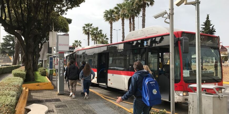 Автобус из аэропорта Неаполя