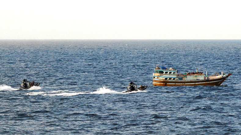 Захват материнской лодки сомалийских пиратов
Фото: ntv.ru