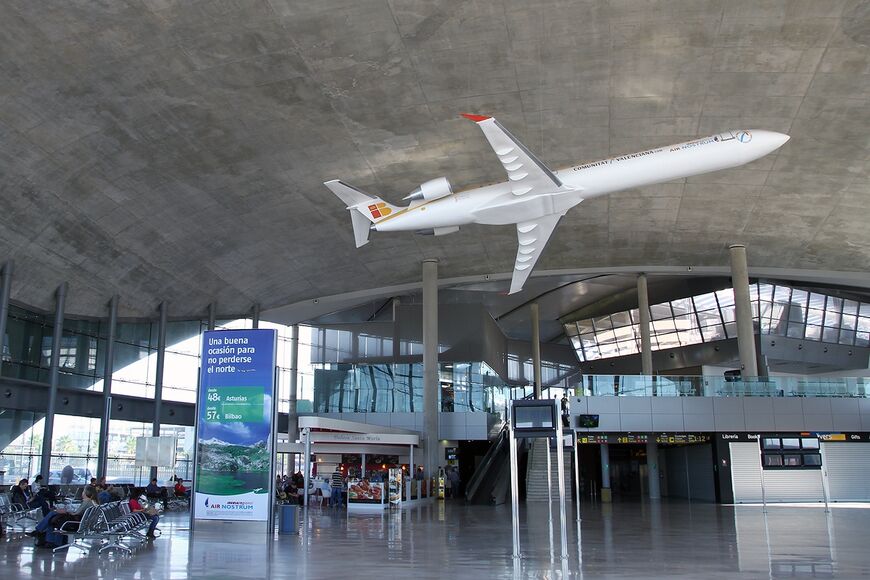 Международный аэропорт Валенсии «Манисес»
