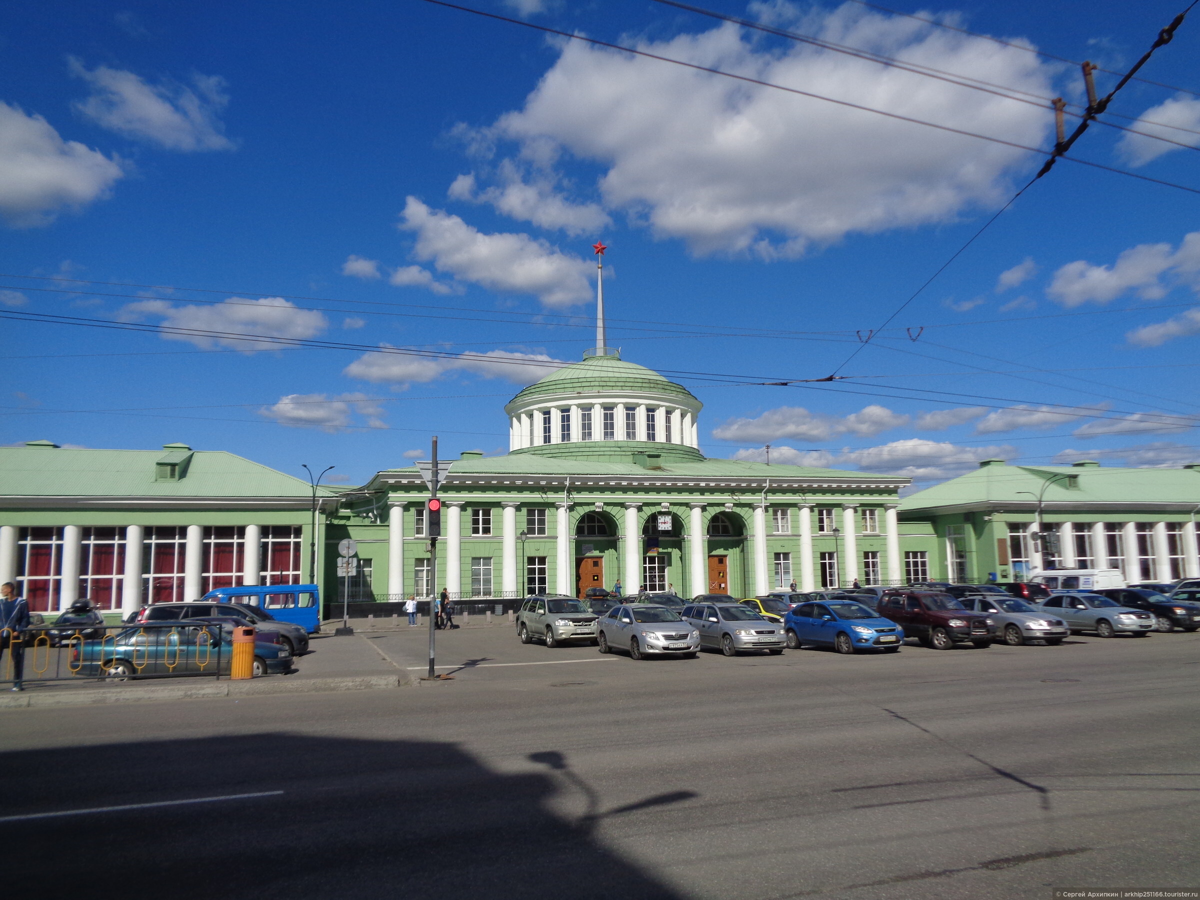 Жд мурманск телефон. Вокзал Мурманск. Железнодорожный вокзал Мурманск. Мурманский ЖД вокзал.