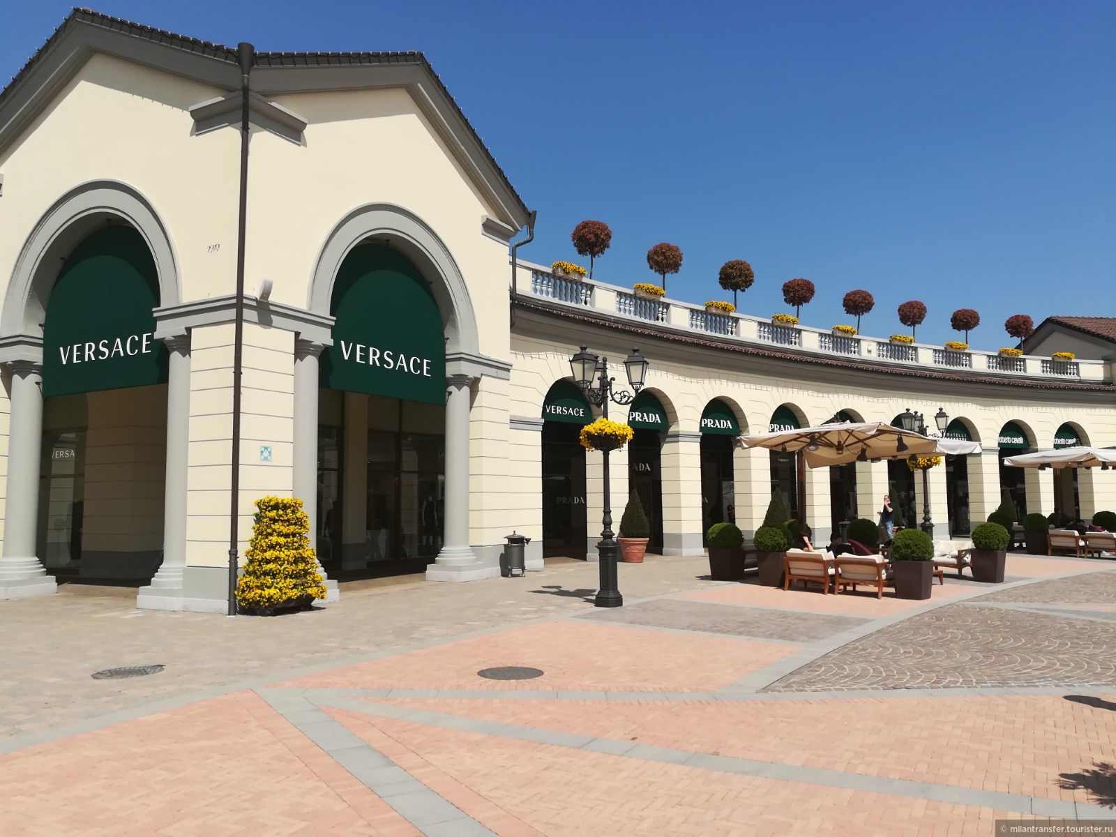 Outlet покровское village