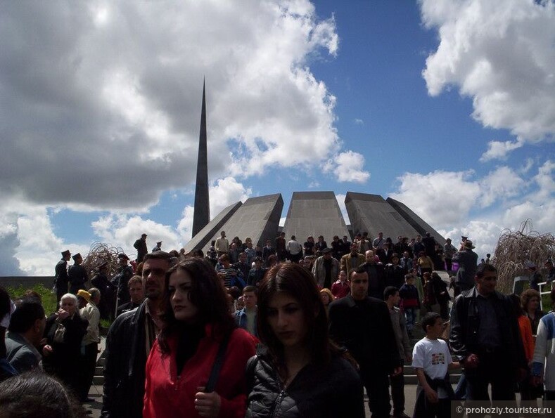 День памяти жертв Геноцида.
фото с сайта:http://wap.photohost.ru