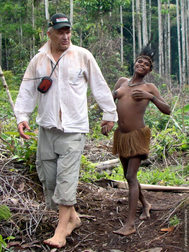 Вот такие амазонки-папуаски берут и сейчас в плен наивных мужчин!