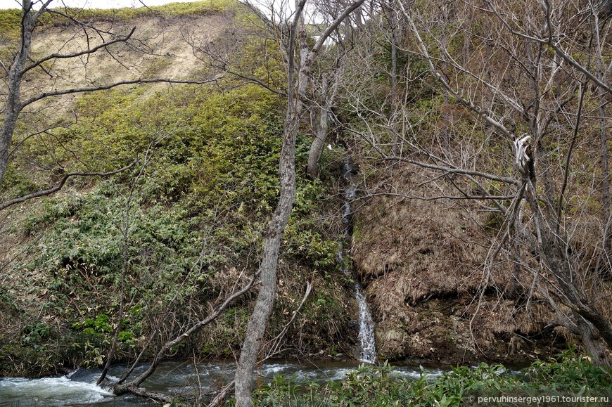Водопадики левого и правого склона речной долины р. Сельская