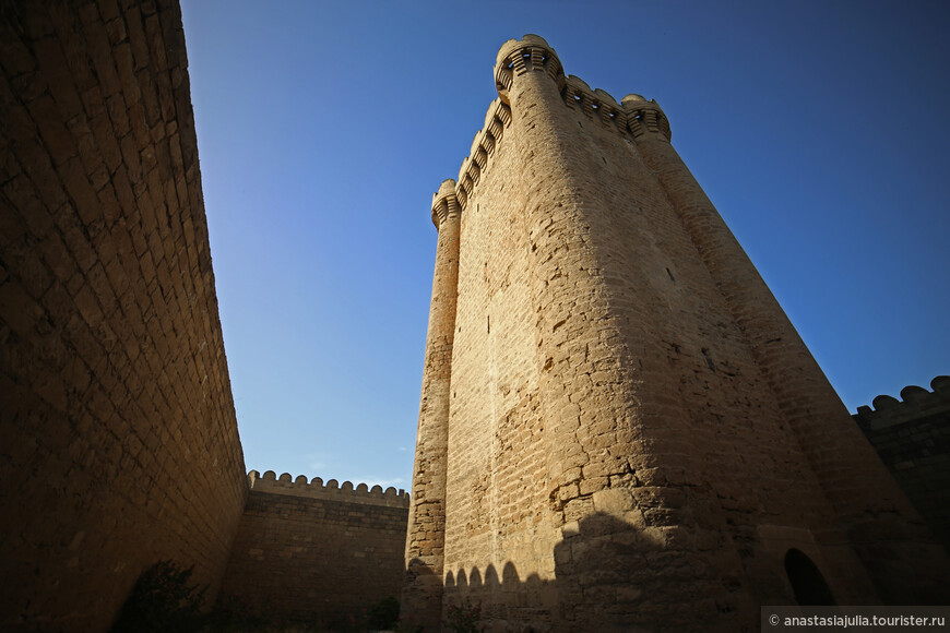 Один прекрасный день… Крепость Мардакян и святилище Мир Мовсум Ага