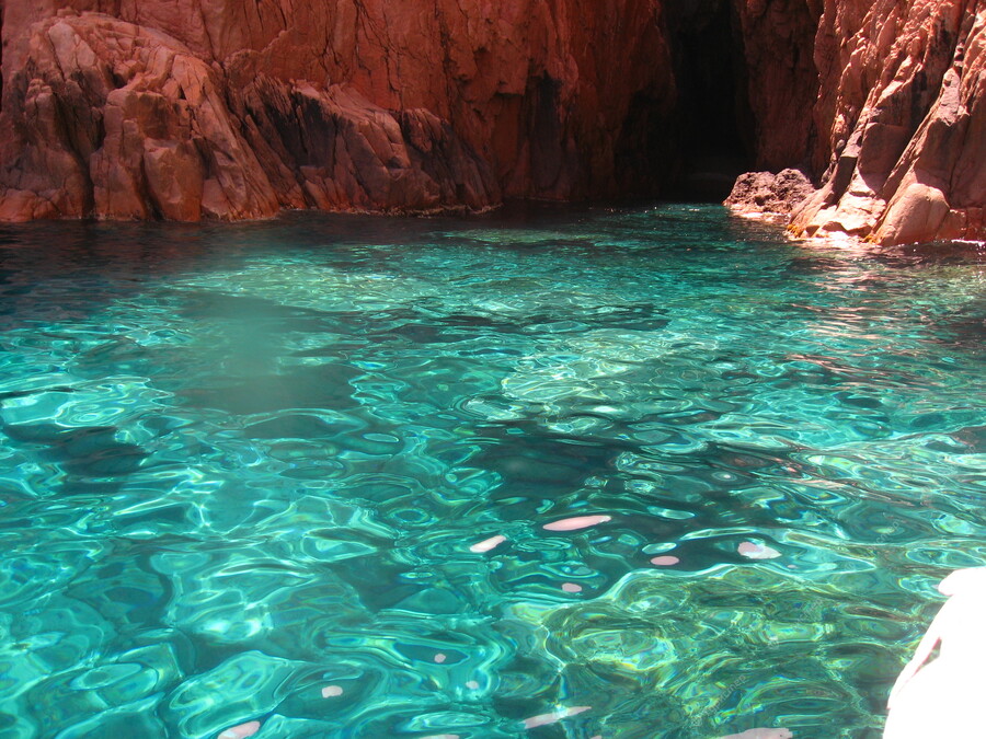 Заповедник Scandola (Юнеско) и Каланки Пьяны. VisitCorsica