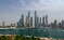 Небоскребы Дубая с берега Пальмы Джумейра